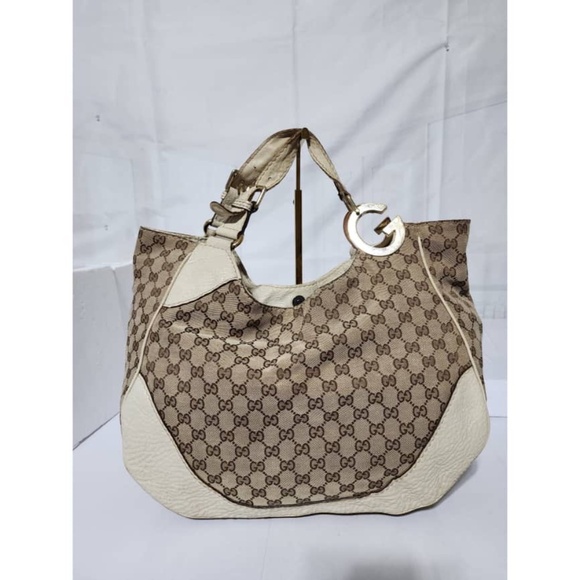 Gucci Handbags - Authentic Gucci GG Canvas Charlotte Hobo Bag Beige/Cream